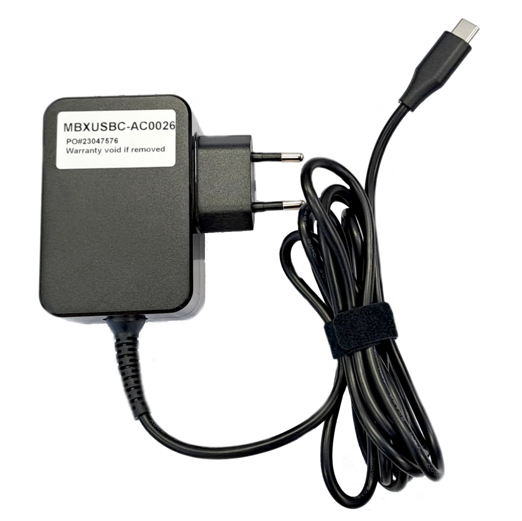 Kuvassa on musta USB-C-verkkovirtalaturi. Laturista lähtee pitkä johto, jonka päässä on USB-C-liitin.
