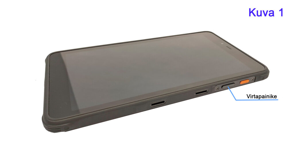 Kuva 1 näyttää tabletin, joka on asetettu vaakasuoraan. Tabletin oikeassa reunassa on virtapainike, joka on merkitty viivalla. Tabletin reunat ovat pyöristetyt ja näytön pinta on musta.